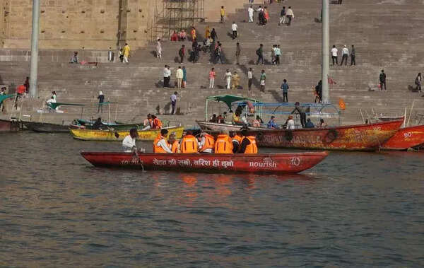 Boatmen warned against overloading, fleecing tourists