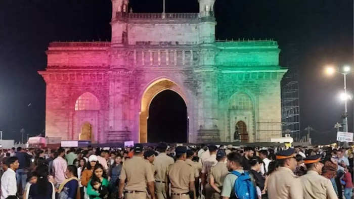 Public collecting to event of New Year 2024 at Gateways of India in Mumbai on Sunday night