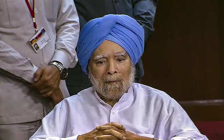 BJP calls Manmohan Singh&rsquo;s presence in Rajya Sabha &lsquo;embarrassing&rsquo; even as Congress praises him
