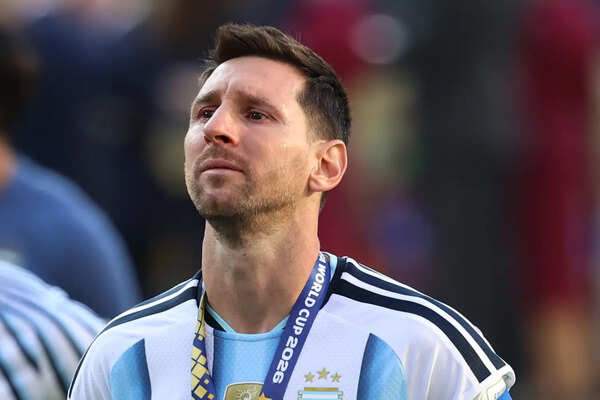 South American legend wants global petition backed by millions to convince Messi to play at 2030 World Cup