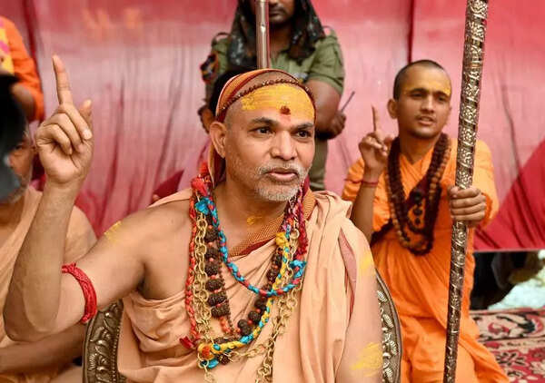 Women protest against seer’s claim on RSS