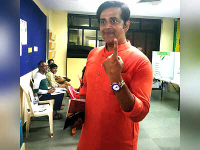 Now, row over Ravi Kishan’s qualification