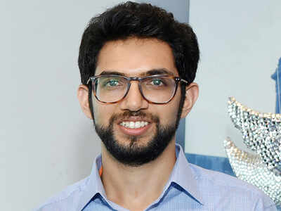 Aaditya Thackeray felicitates victorious Maharashtra lads