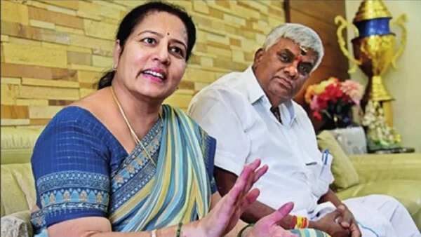 Karnataka polls: Not contesting but this Gowda 'sose' is top newsmaker