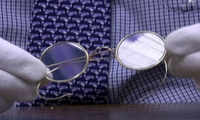 Mahatma Gandhi’s glasses sold for Rs 2.5 crore in UK auction 