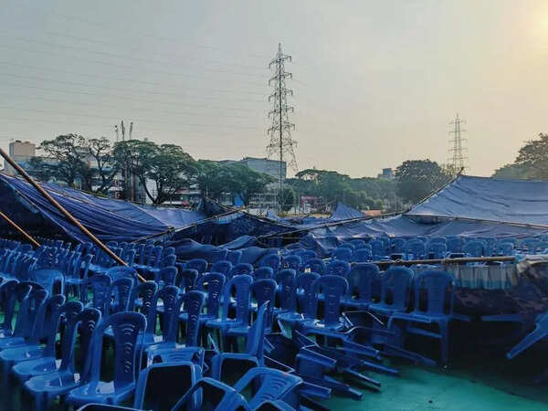 Rain, strong winds force cancellation of Yuva Sambhrama at Mandya University