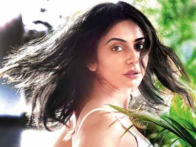 Rakul Preet Singh rues finding out about the cancelled shoot of her upcoming film after Arjun Kapoor tested Covid-19 positive, only on boarding the flight