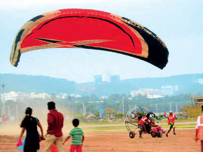 Paramotoring accidents point to loopholes in regulations