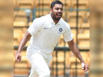 Avesh Khan, Atit Sheth bowl IOC to victory; Solanki, Digvijay star for Reliance 1