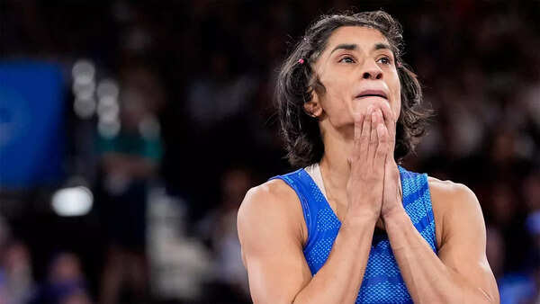 'Lashkar bhi tumhara hai ... ': Vinesh Phogat's bold reply to Brij Bhushan Singh