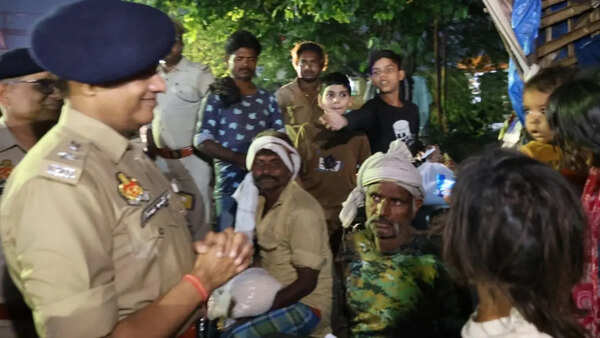 UP cops launch drive to enrol out-of-school children in Hathras