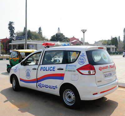 A patrolling Hoysala had only just left him when the robbers attacked