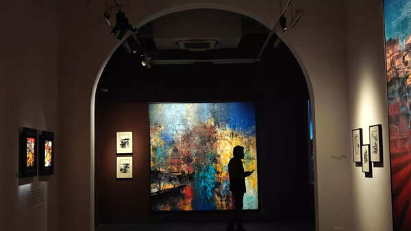 From Varanasi to Venice: Artworks capture the language and play of light