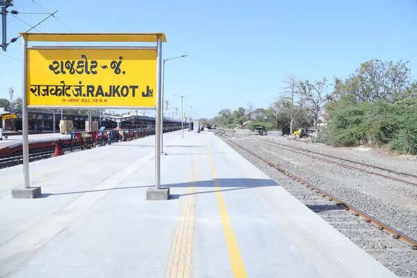 Rajkot division of WR collects 2,711cr in FY 2025-26