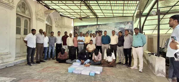 Employee who quit 15 days ago plots Rs 30L silver loot