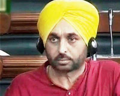Roasted over live-streamed video, AAP MP says sorry