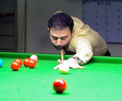 Mehta beats Advani to win National Snooker