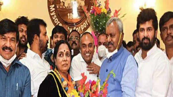Sunanda Palanetra is first Mysuru mayor from BJP