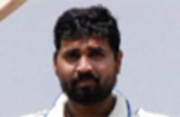 Vijay's 266 powers ROI to 354-run lead