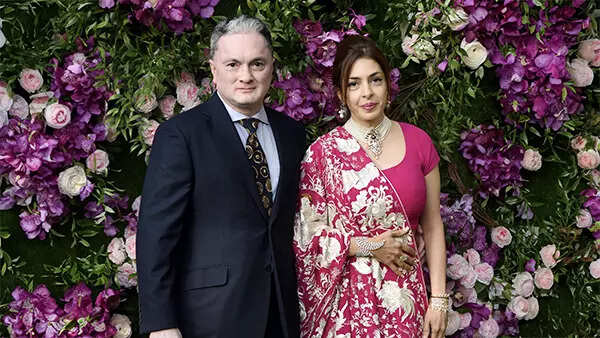 Singhania break-up: Nawaz wants 75% of Gautam's ₹11,000cr; he wants a trust with full control