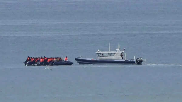 UK signs £650m deal with France to stop illegal migrants crossing English Channel in small boats