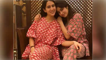 Sara Ali Khan And Janhvi Kapoor: 5 Times Janhvi Kapoor and Sara ...