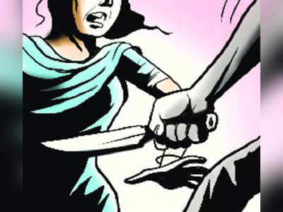 Angry over losing custody of kids, man stabs wife near police station in Thane
