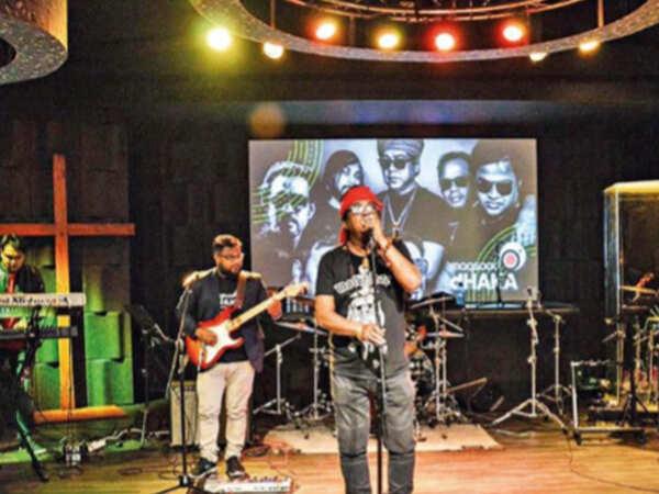 Assamese rockstar in Bangladesh challenges CAAcophony