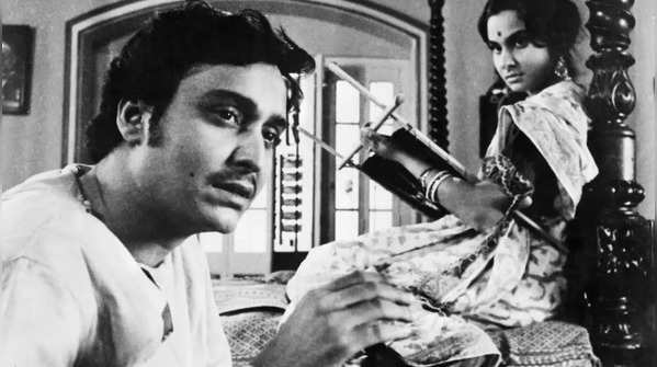 Charulata (1964).