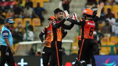 RCB vs SRH Live Score, IPL 2021: Regular wickets hurt Sunrisers Hyderabad run charge