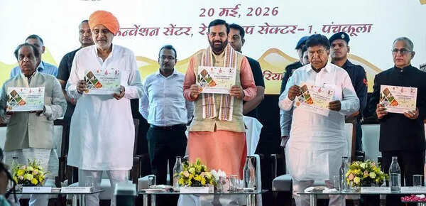 Haryana CM orders action against officials, perpetrators during public grievance hearing in Ladwa