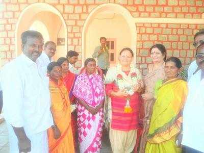 Daughter of French woman is the Gram Panchayat President in this Karnataka village