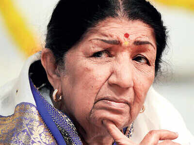 Your prayers have worked: Lata Mangeshkar back home after 28 days