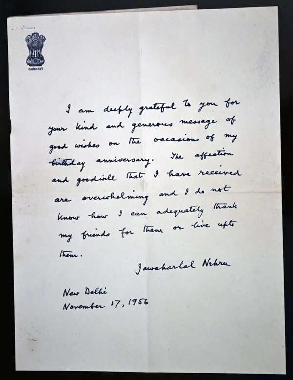 A grandson discovers his freedom fighter grandfather through letters