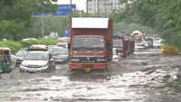 Traffic affected in Delhi due to severe water-logging 