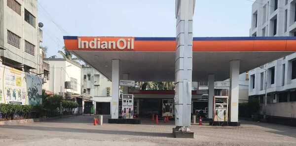 Panic buying causes fuel shortage in Sangli and Kolhapur pumps