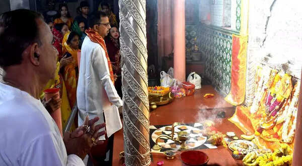 Temples remain crowded as Hindu New Year begins with Navratri