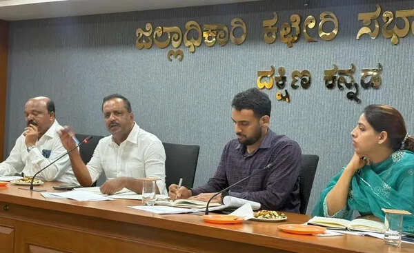 Khader orders power supply to drinking water projects without delay