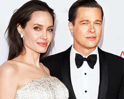 Jolie trying to save marriage with Brad Pitt