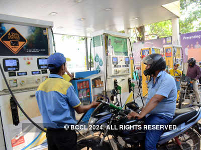 Mumbai: Petrol crosses Rs 95 mark, Diesel is at Rs 86.04 per litre