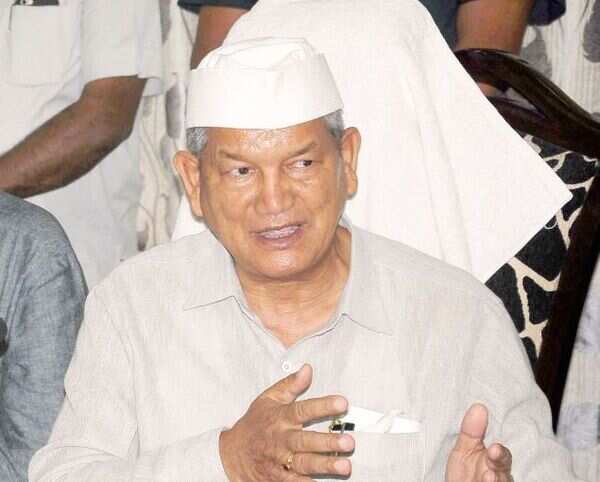 CM for a night, Harish Rawat clears 11 schemes in 2 cabinet meets