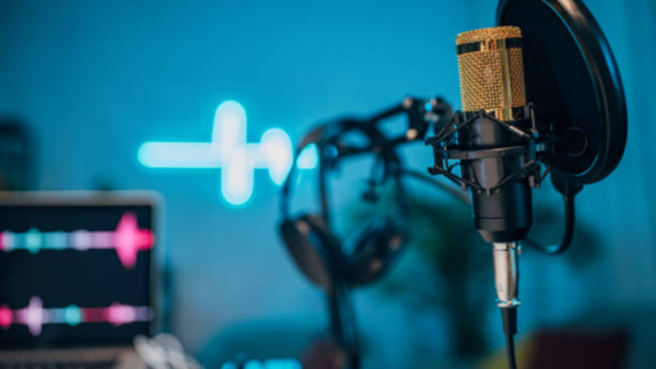 Podcast Starter Kits: Best Mic Sets for Beginners