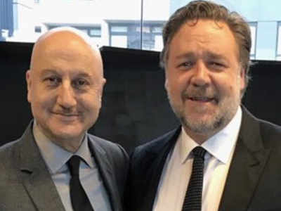Russell Crowe is a warm, affectionate person: Anupam Kher