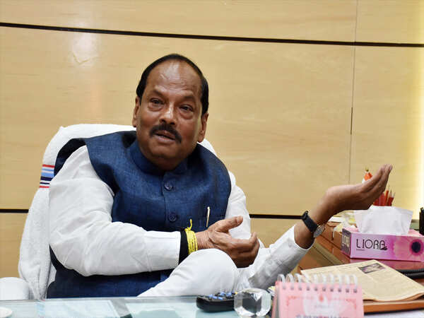 Jharkhand CM Raghubar Das, Hemant Soren intensify poll battle on social media