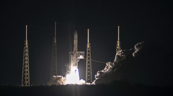 US launches first lunar lander in 50 years