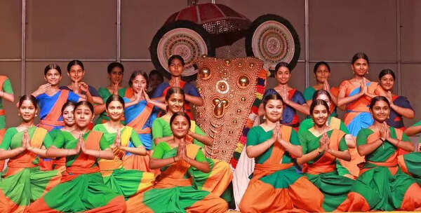Kalamandalam students dance to welcome youth festival participants, but they cannot compete