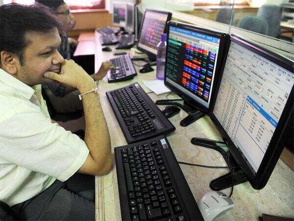 Fourth quarter corporate earning numbers show a mix trend