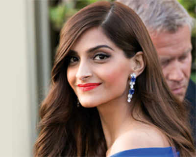 Sonam Kapoor: Cat fight talks are outdated