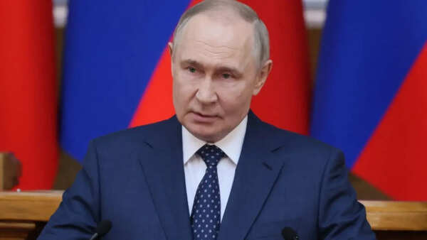 Russia and Ukraine exchange fire despite World War II Victory Day truce
