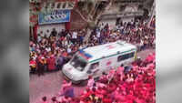 Devotees show humanity by giving way to ambulance during Ganesh idol immersion in Pune 